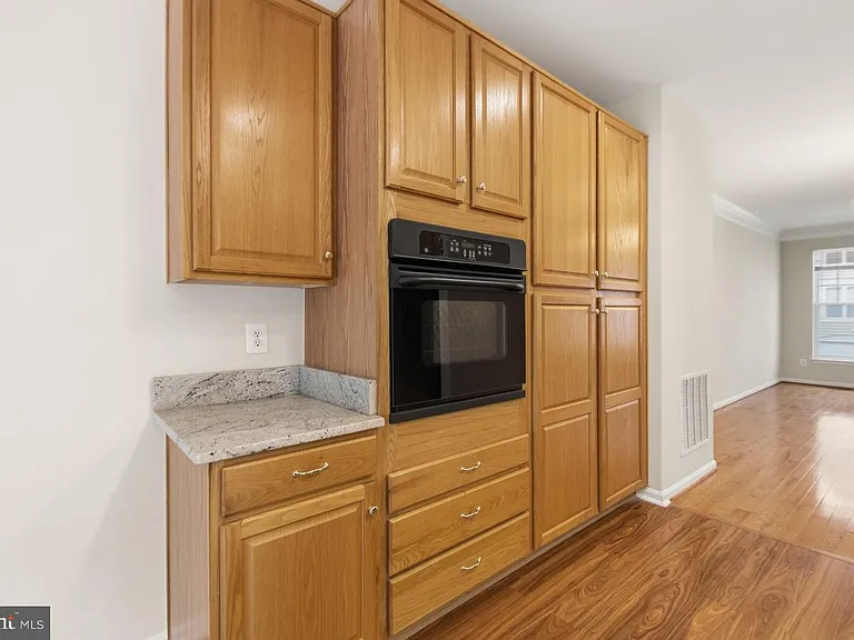 8108 Dove Cottage Ct — Photo 15
