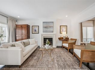 25 Manor Park Cres #11, Guelph, ON N1G 1A2