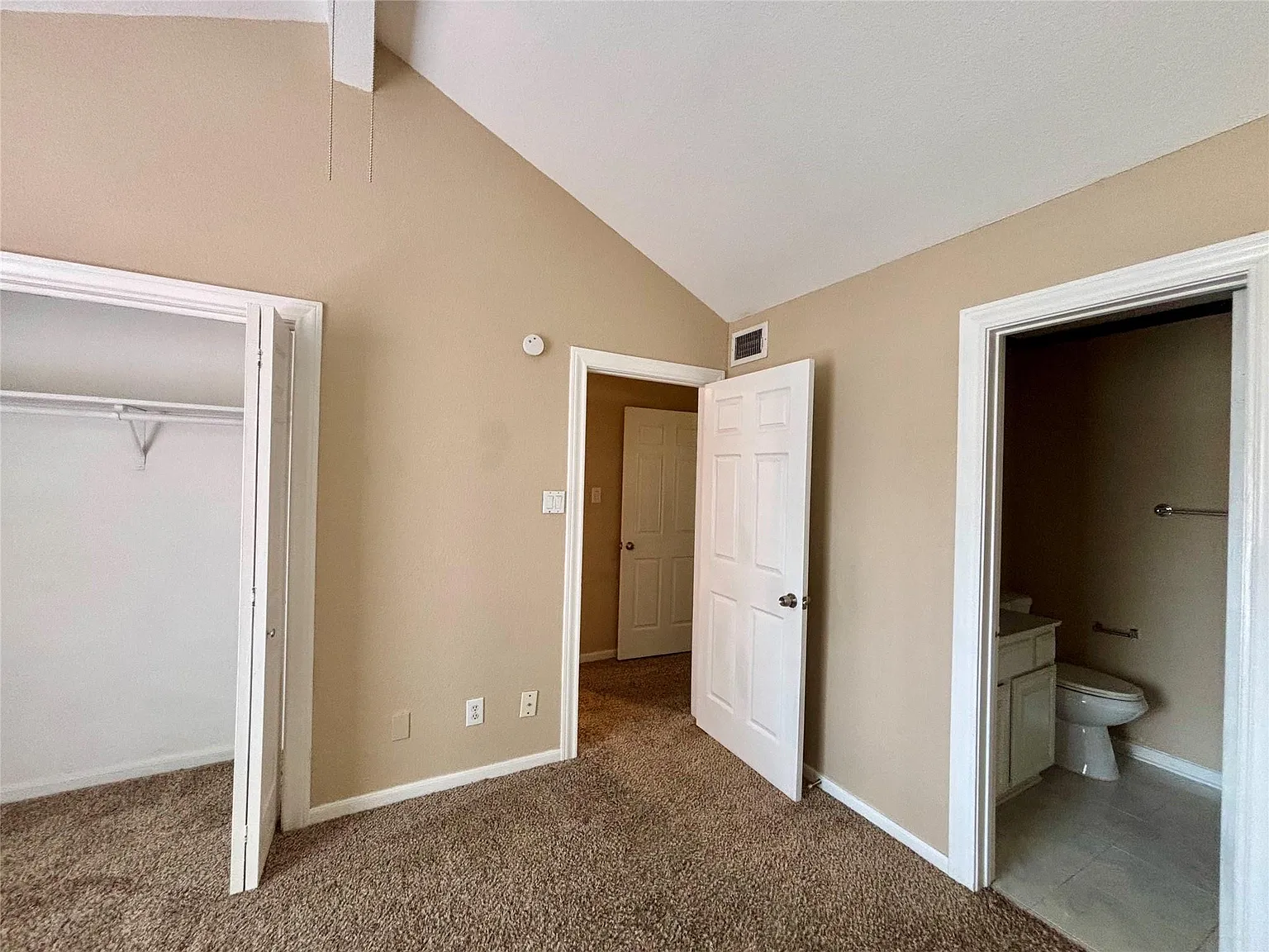 2 bed, 2.5 bath, 1560 sqft, $2,350 — Photo 4