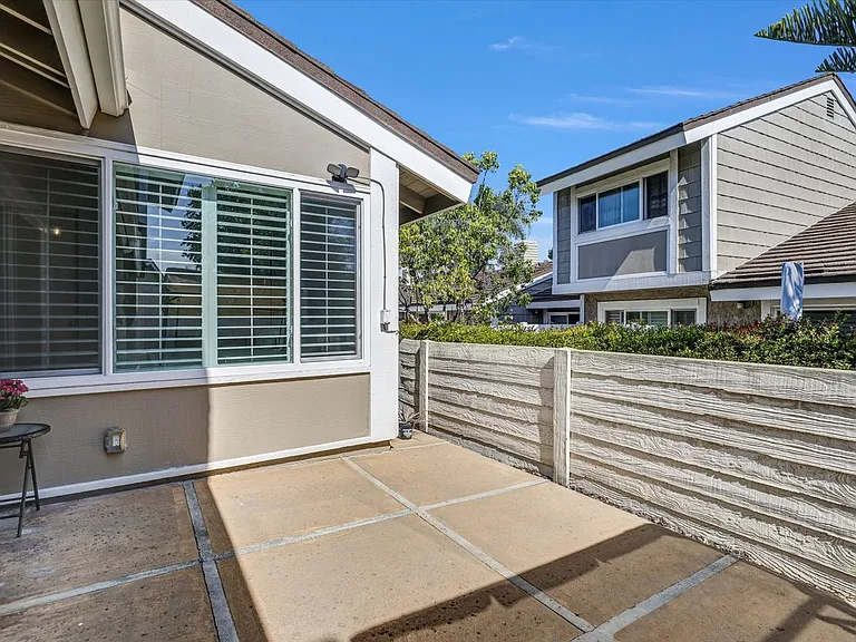 5 Fernbank — Photo 21