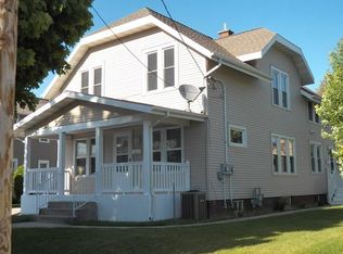 1029 S 23rd St, Manitowoc, WI 54220