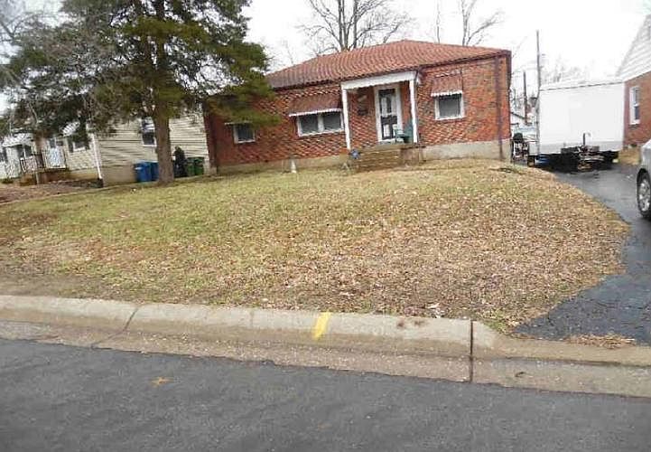 1st image of 119 Constance Ct