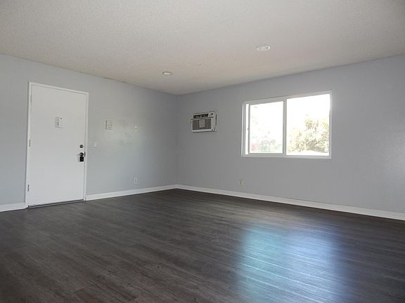2nd image of 4571 N Figueroa St APT 3