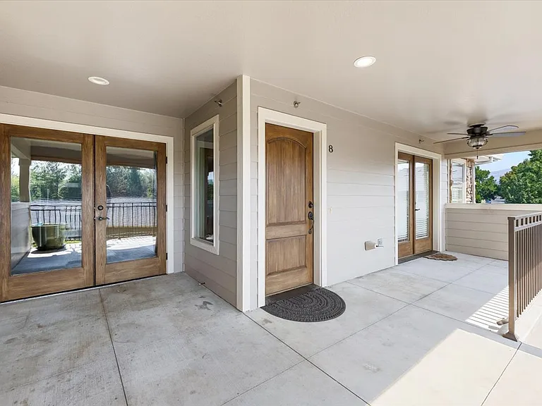 1280 Ashford Way #8 — Photo 3