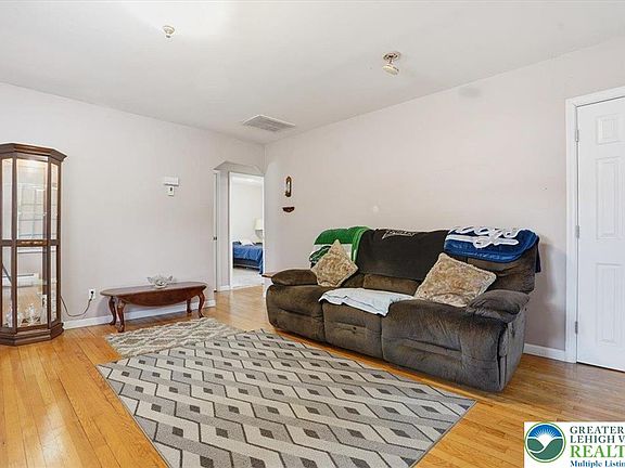 3rd image of 488 Sportsman Club Rd