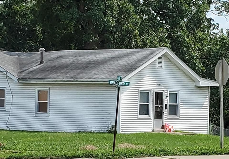 1st image of 1614 Bradford Ave