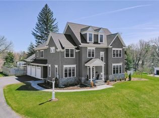 22 Whetten Rd, West Hartford, CT 06117