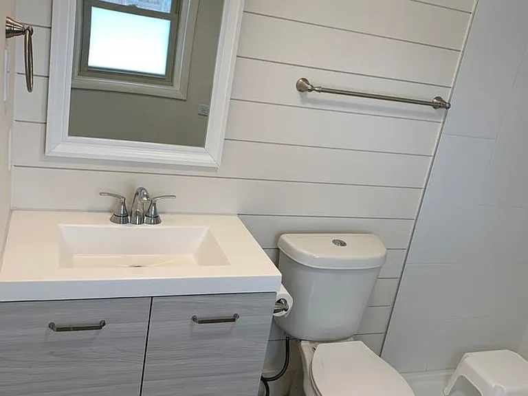 2740 W Elizabeth St — Photo 12