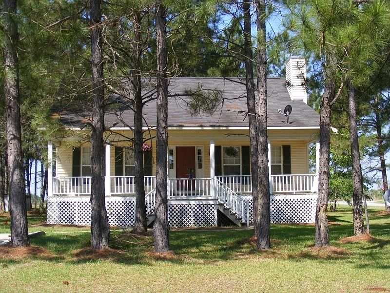1st image of 500 S Kevin Ct