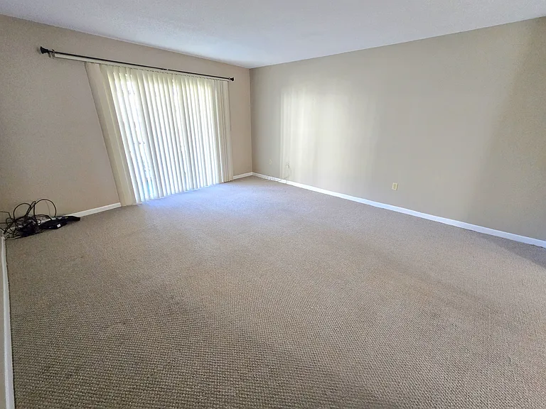 2727 75th St W #7A3 — Photo 3
