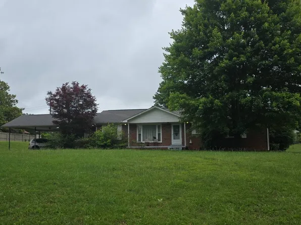 303 Hillview Dr, Dickson, TN 37055