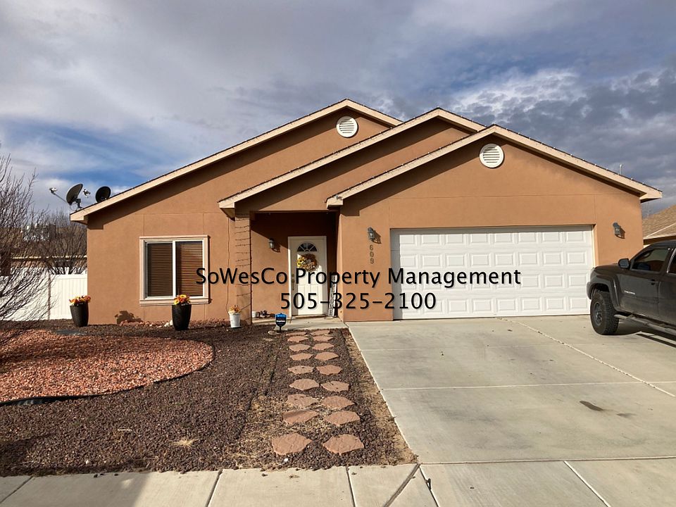 1st image of 609 Bishop Ln
