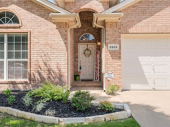 3rd image of 5905 Ozark Dr