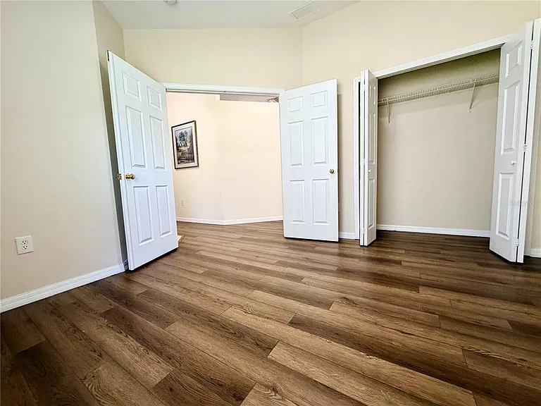 7838 Carriage Pointe Dr — Photo 11