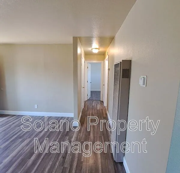 207 Brown St #2 — Photo 6