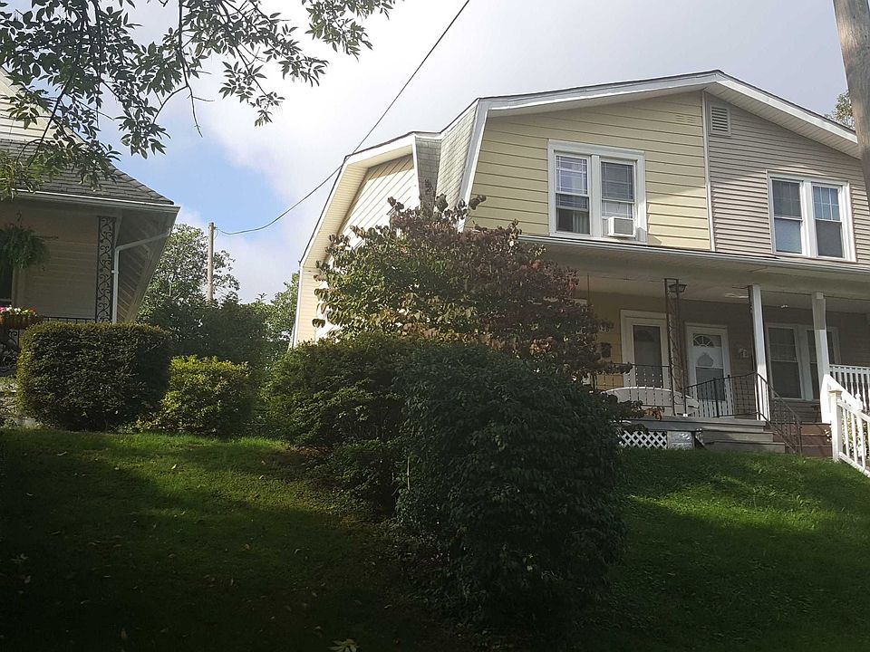 2nd image of 136 S Lecato Ave