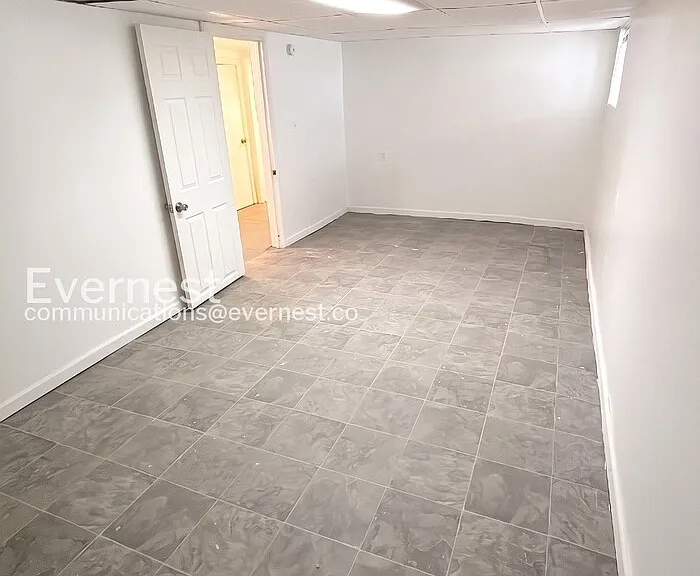 4847 Calvin Ave — Photo 19