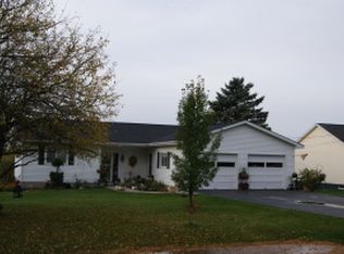 1318 Sharon Ln, Cheboygan, MI 49721