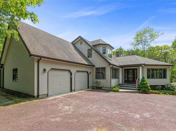 1945 Broadwaters Road, Cutchogue, NY 11935
