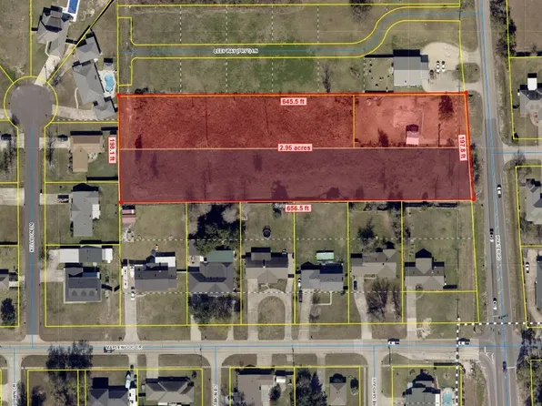 945 Prater Rd, Sulphur, LA 70663