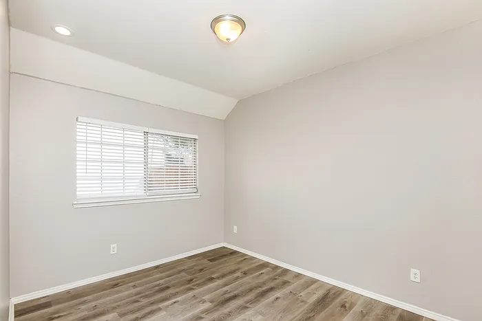 724 Turnstone Dr — Photo 13