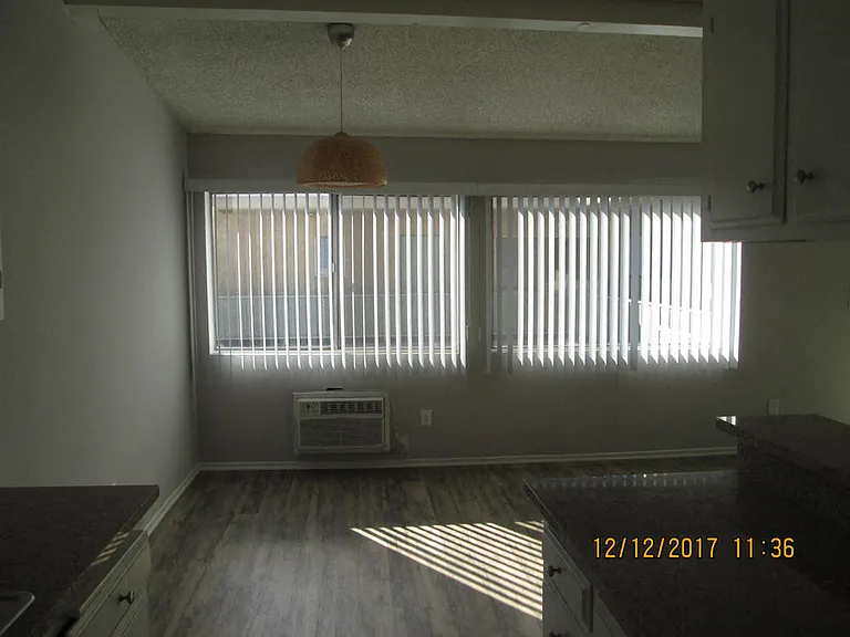 Lido Apartments - 3339 S Canfield Ave — Photo 6