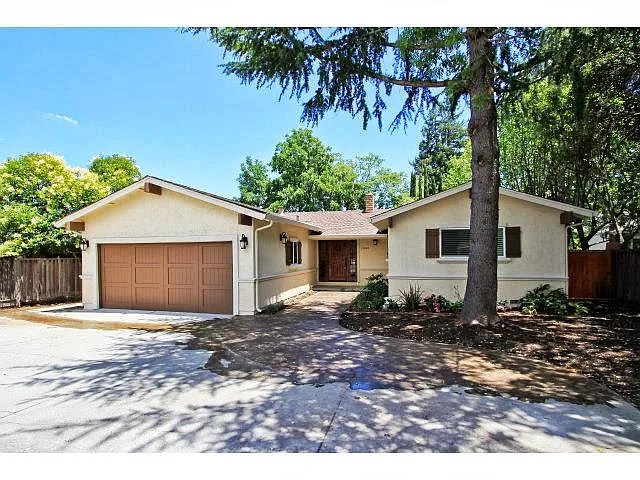 14040 Saratoga Sunnyvale Rd photo 1