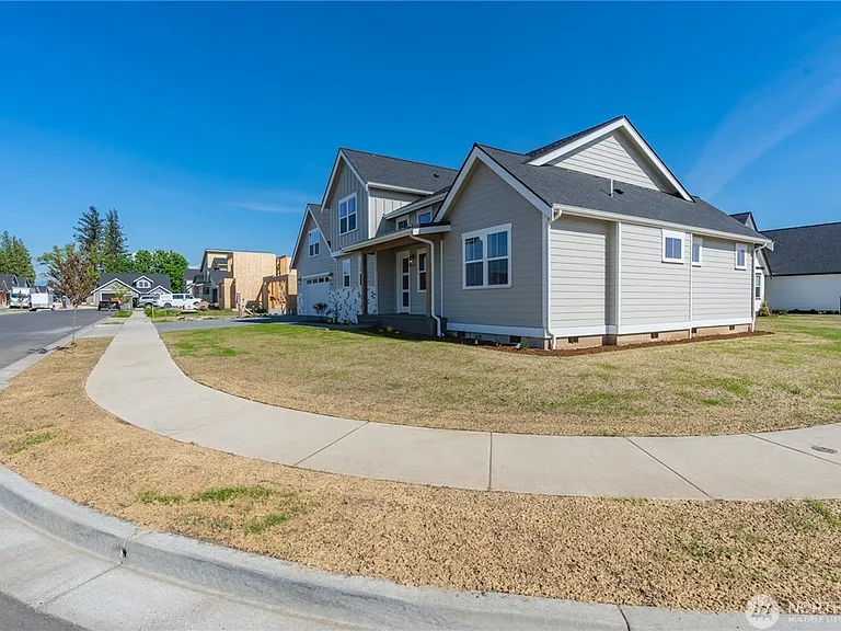 2233 Berryman Loop — Photo 13
