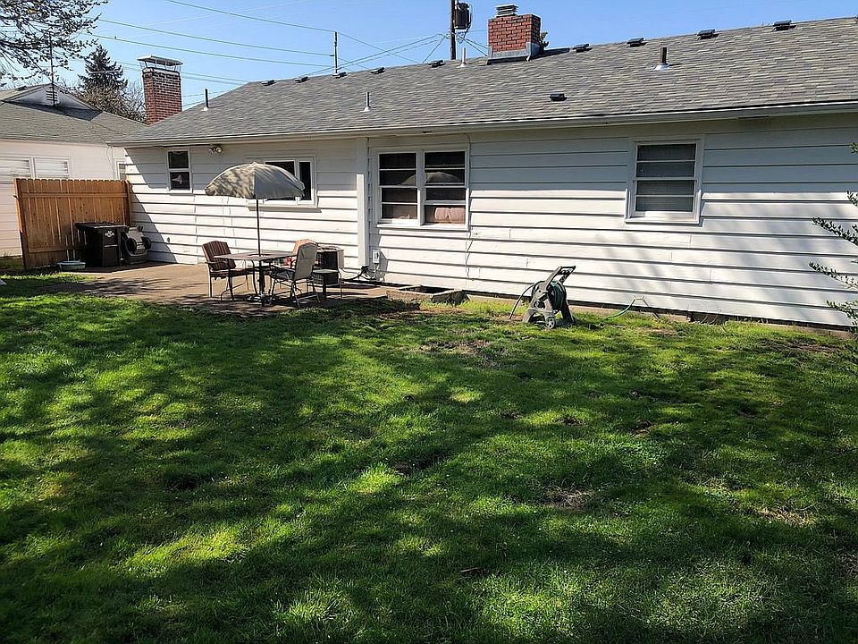 2nd image of 125 E Berkeley St