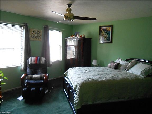5th image of 11315 Knowlton Ave