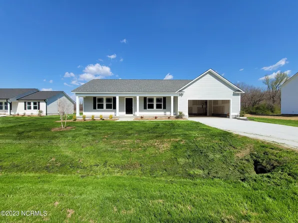 107 Hampshire Place, Kenly, NC 27542