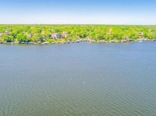 26 G St, Lees Summit, MO 64086