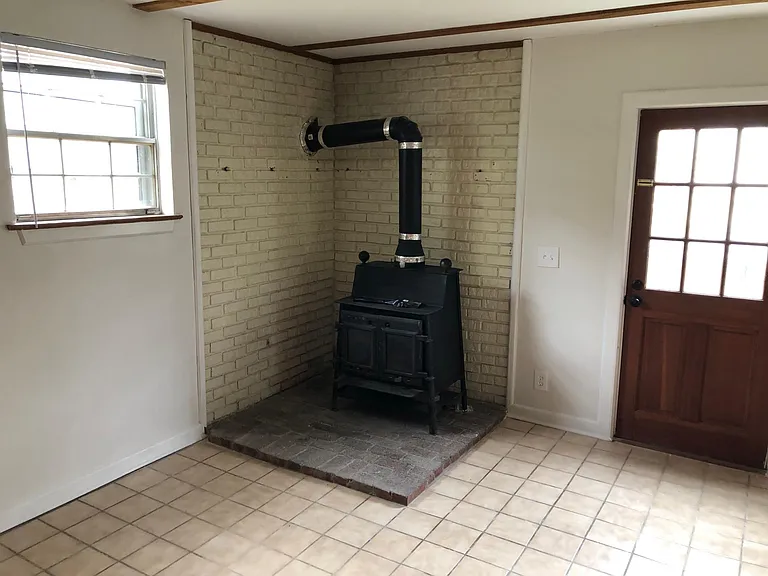 2410 Dowler Cir — Photo 13