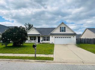 2134 Queen Elizabeth Ln, Hope Mills, NC 28348