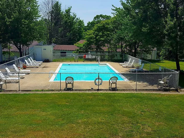Sylvan Ridge Apartments — Photo 51
