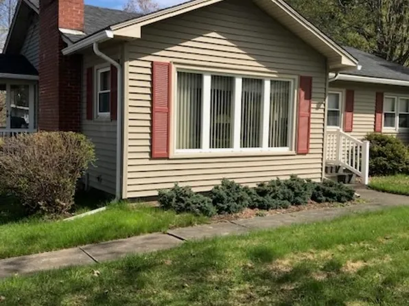 204 Stetson Terrace, St. Johnsbury, VT 05819