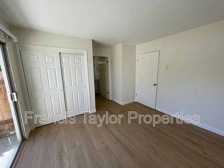 424 Plymouth Dr #16 — Photo 4