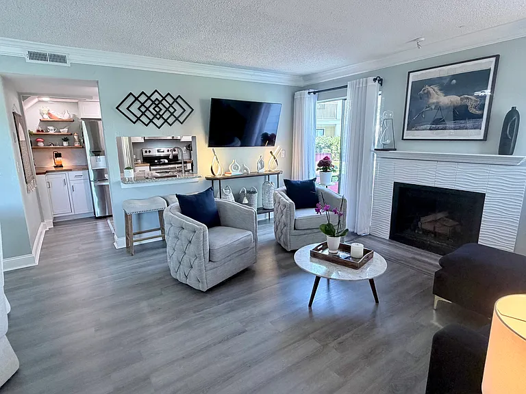 100 Fairway Park Blvd #608 — Photo 5