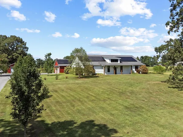 2939 Thurmond Rd, Murray, KY 42071