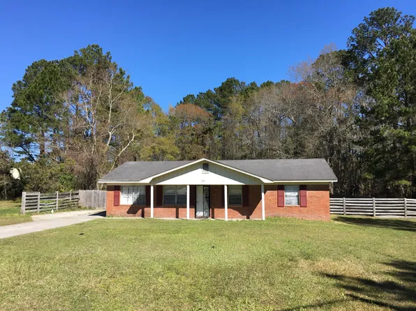 218 Thiess Branch Dr, Hinesville, GA 31313