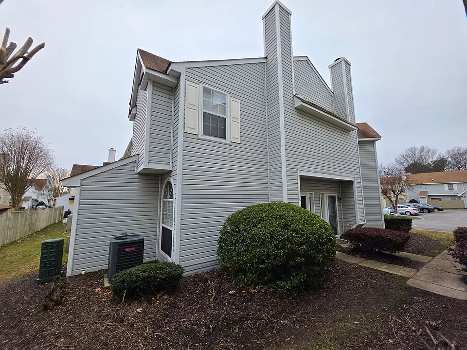 814 Gable Way