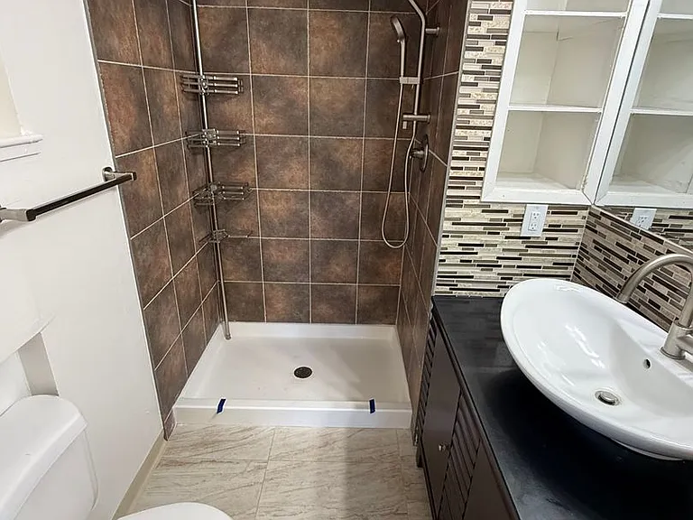 41320 Beatrice St — Photo 13