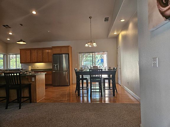 5th image of 5812 Floyd Ct