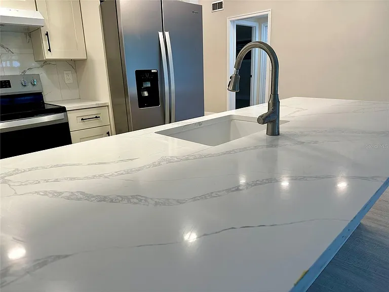 4420 Sawgrass Blvd — Photo 15