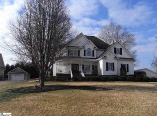 3 Windrow Ln, Fountain Inn, SC 29644