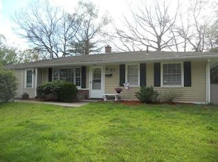 35 Yvonne Rd, Bellingham, MA 02019