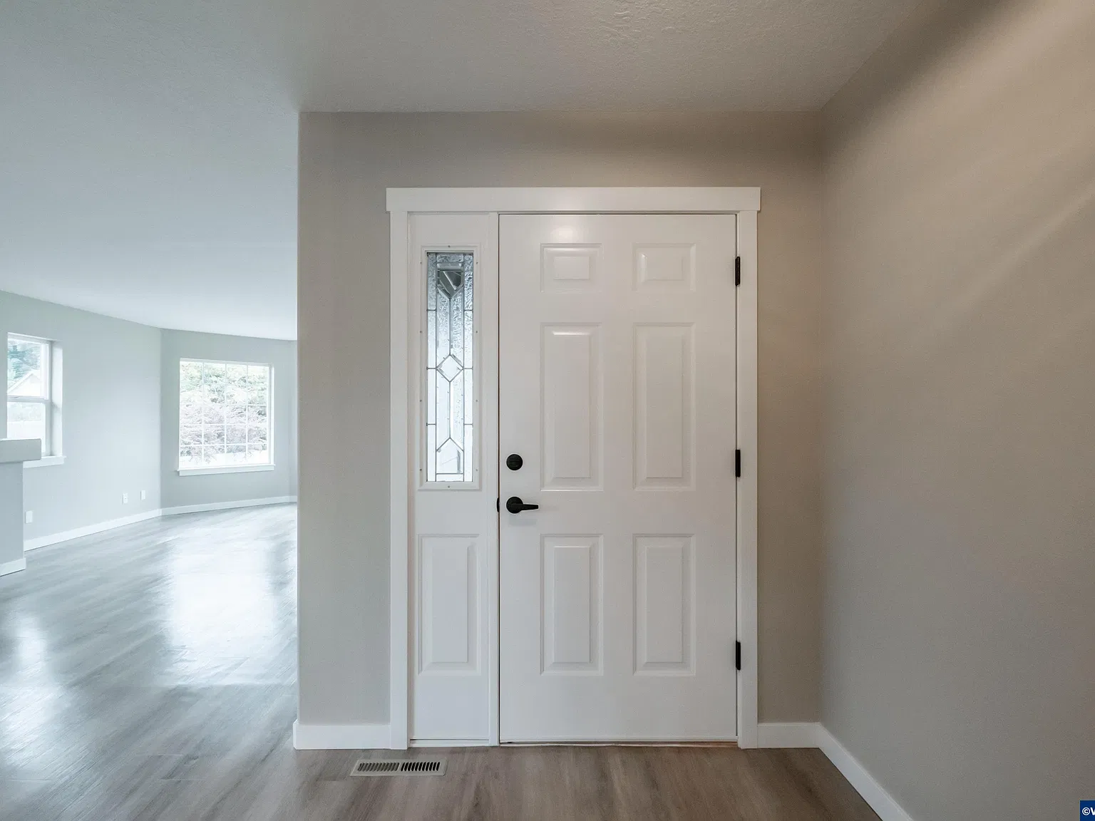3 bed, 1663 sqft, $3,000 — Photo 3