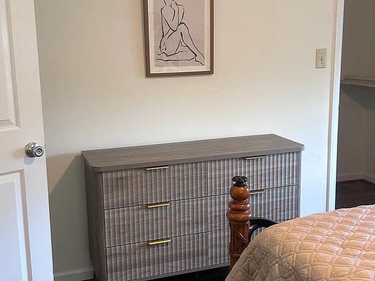 3rd B dresser
