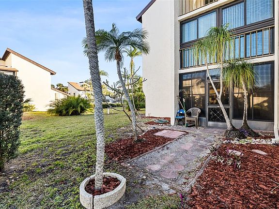 3rd image of 2209 Belleair Rd APT C5