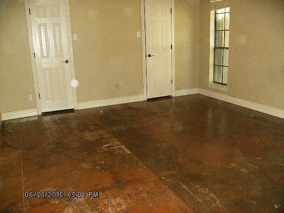 5th image of 623 Meadow Lark Dr